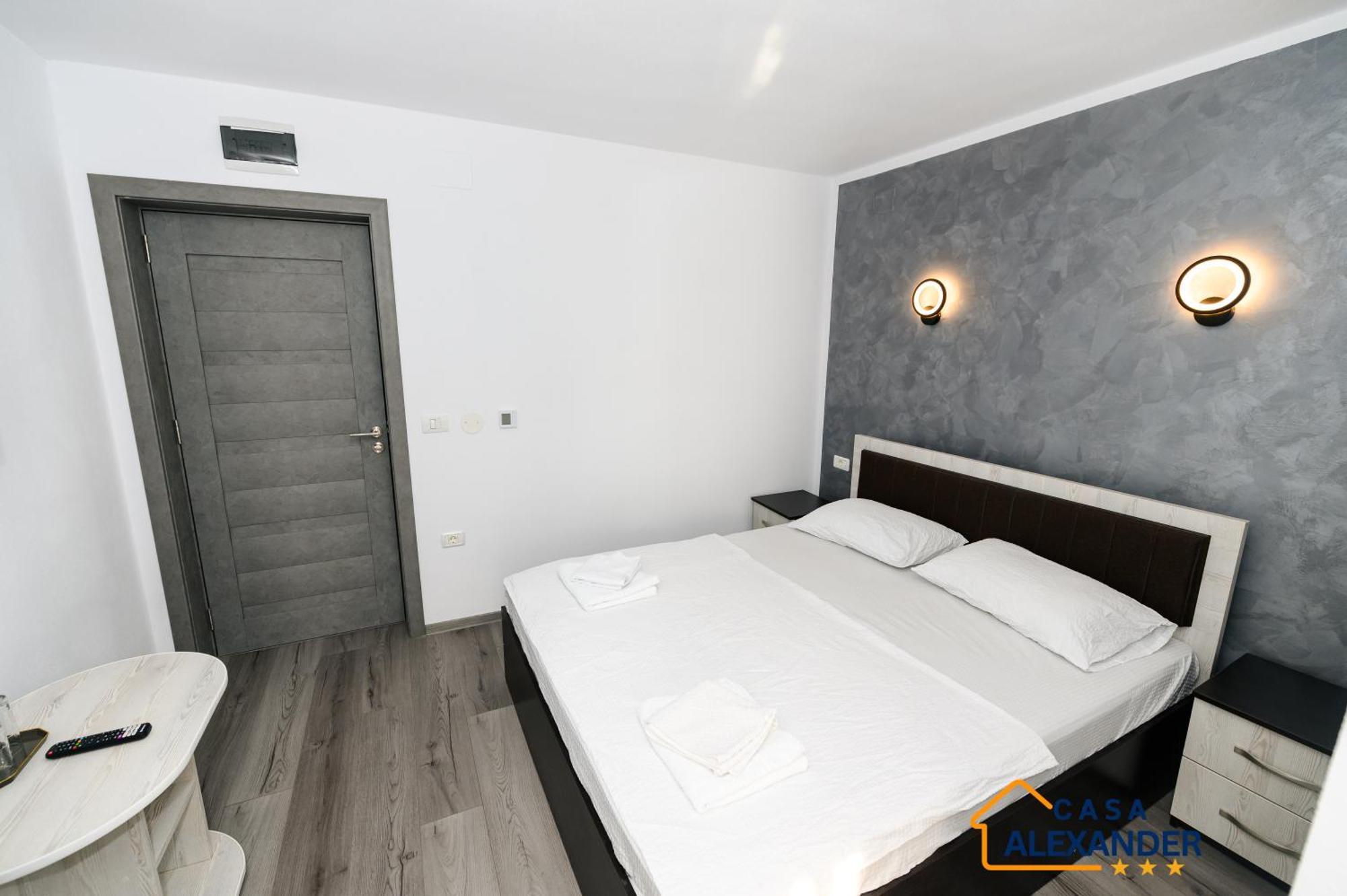 Hotel Casa Alexander Călimăneşti Exterior foto